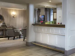 Hotel Cluny Square - Resepsjon