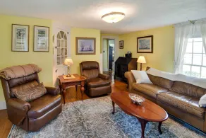 Walk to Warren Beach! Historic Building w/ 2 Units - Interiør