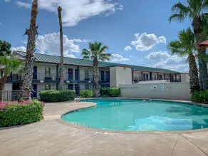 Studio 6 Laredo, Tx - North I-35 - Pool