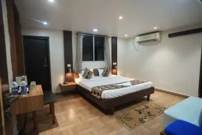 Hotel Sapphire Inn - Zimmer
