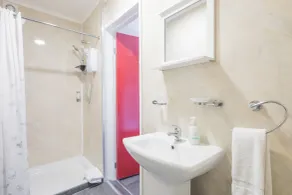 Rasa Sayang House - Self-check-in guesthouse - Bathroom