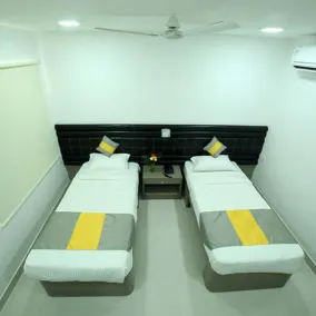 La Riviera Suites Madhapur - Room