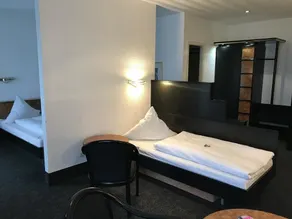 Hotel Bitterfelder Hof - Chambre