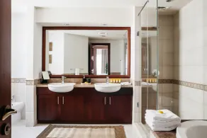 Fantastay - Golden Mile - Bathroom
