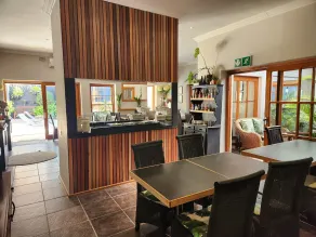 Little Scotia - Restaurant