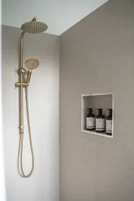 Walton House - Bathroom