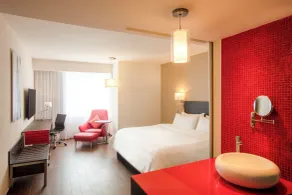 Fiesta Inn Express Monterrey Centro - Habitación