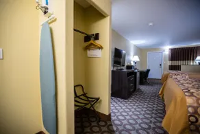 Relax Inn and Suites Kuttawa Eddyville - Room