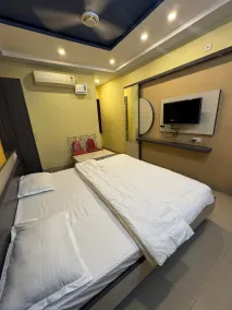 Hotel Asha Pride - Room