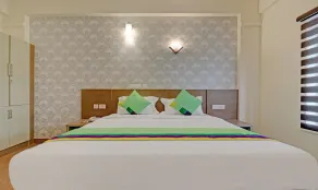 Treebo Golden Terminal Kochi Airport With Swimming Pool - Chambre