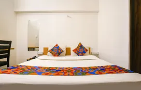 Saubhagya Elite Lodging - Room