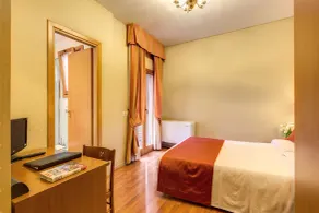 Flower Garden Hotel - Room