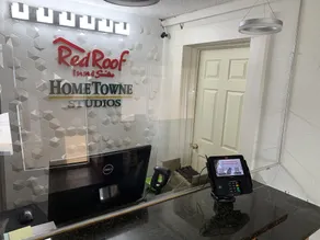 HomeTowne Studios by Red Roof Battle Creek - Hall