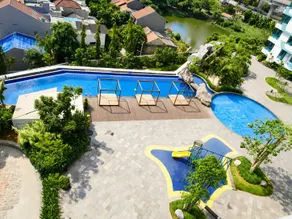 Apartemen Grand Kamala Lagoon by 21Room - Pool