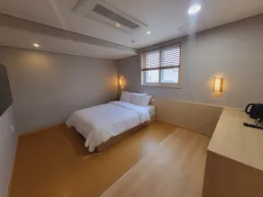Hotel razaB - Rum