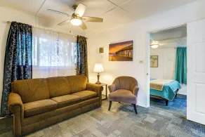1 Mi to Lakeport State Park! Bungalow w/ Patio - Interiør