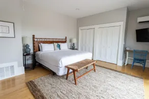 The Newport Lofts - 194 Thames Street - Room