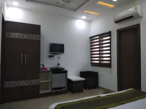 Hotel heaven and Resort - Room