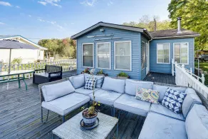 Todd Lake Home: Fish, Snowmobile & Golf! - Innvendig