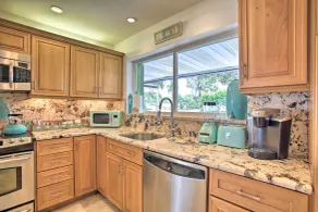 1 Mi to Deerfield Beach: Home w/ Outdoor Oasis! - Intérieur