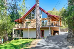 Walk to Pine Mountain Lake: Spacious Family Cabin - Interior