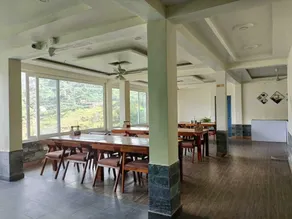 Heryk Hillview Hotel - Restaurant