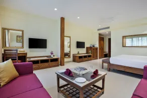 Seashell Suites and Villas - Candolim Goa - Room