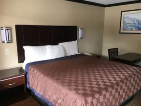 Del Amo Inn - Chambre