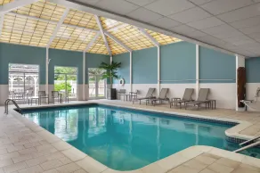 Holiday Inn Express & Suites Hawthorne - Elmsford North by IHG - Piscine