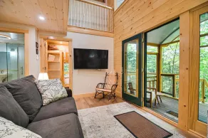 Stellahouse - Awesome Maine Treehouse - Interiør