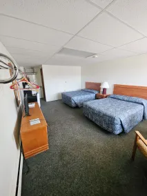 Katahdin Valley Motel - Room
