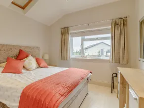 Sunnyside Shreyas - Room