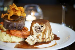 Nevis Bank Inn - Restaurant
