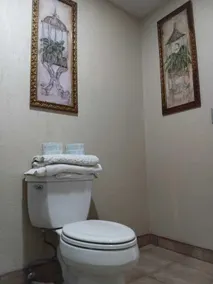 Via Alejandro  - Baño