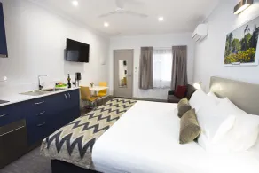 Altitude Motel Apartments - Zimmer