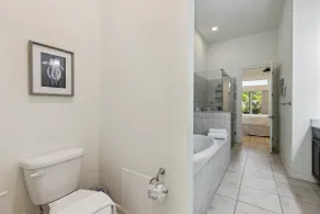 106 Mediterranean Way - Badrum
