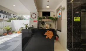 Itsy Hotels Le Clover - Resepsjon