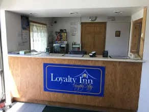 Loyalty Inn Maryville - Vestíbulo