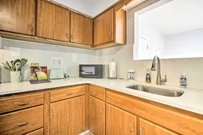Middletown Township Home, Close to Beaches! - Innvendig