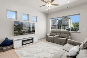 3 King Beds 3 Baths 2-car Garage - Interiør