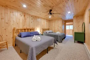 Cozy Arkdale Wood Cabin Near Petenwell Lake! - Interiør