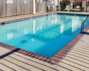 Econo Lodge Greenville - Piscine