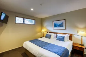 Garden Court Suites & Apartments - Chambre