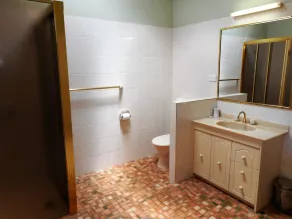 Norfolk at Hat Head - 40 Bay Street - Bathroom