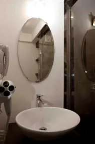 Hypnos Design Hotel - Bathroom