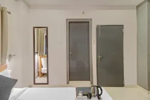 Hotel O SS Skyline - Quarto