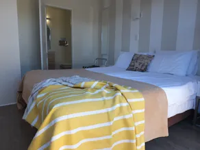 Le Chalet Waiheke Apartments - Chambre