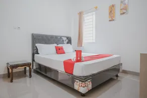 RedDoorz Syariah near Pahoman Lampung - Zimmer