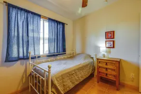 2 Mi to ASU! Updated Family Home w/ Patio + Yard - Innenbereich
