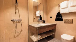 Quality Hotel The Book - Bagno